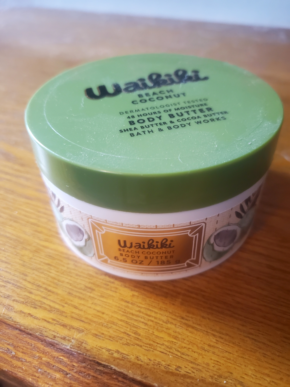 Bath & Body Works Waikiki Beach Coconut Body Butter - Green & White